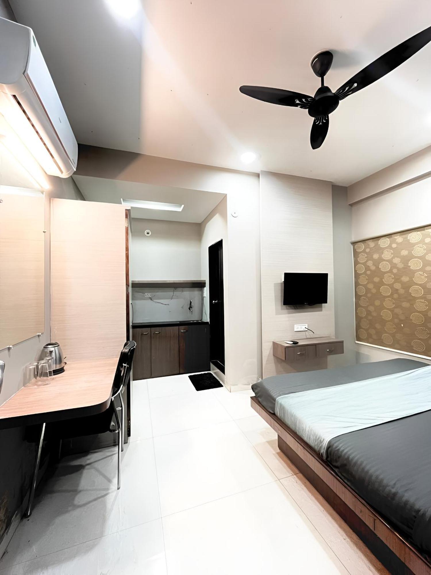 Hotel Evanka Indore Zewnętrze zdjęcie